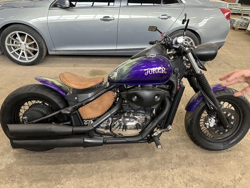 Suzuki intruder VL800 в идеальном состоянии сел и поехал