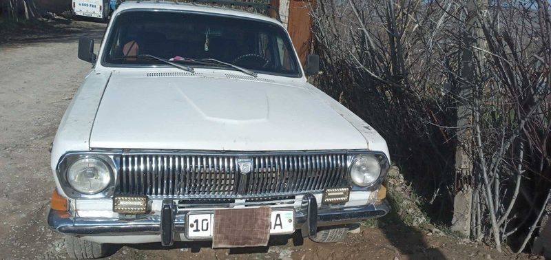 Gaz 24 volga sotiladi Gaz 24 volga sotiladi