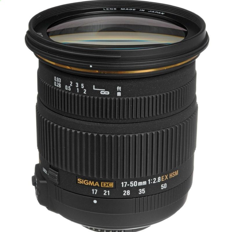 Sigma 17-50mm f/2.8