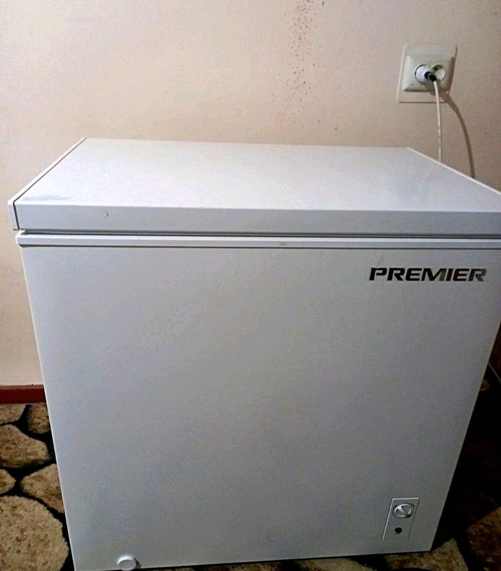 Срочно продам  морозильник PREMIER