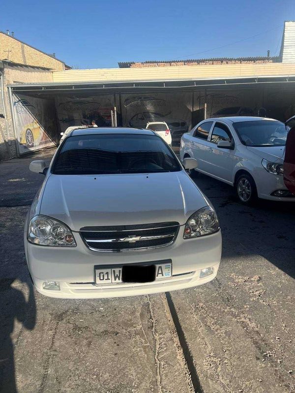Lasetti 1.6 2013 yil Lasetti 1.6 2013 yil