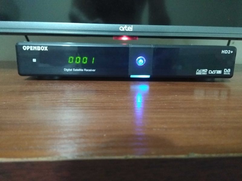 Продаётся тюнер OPENBOX HD2+ и антенна 90 см. (г. Ангрен)
