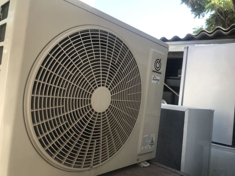 Агрегат от кондиционера hoffman 12 inverter Агрегат от кондиционера hoffman 12 inverter