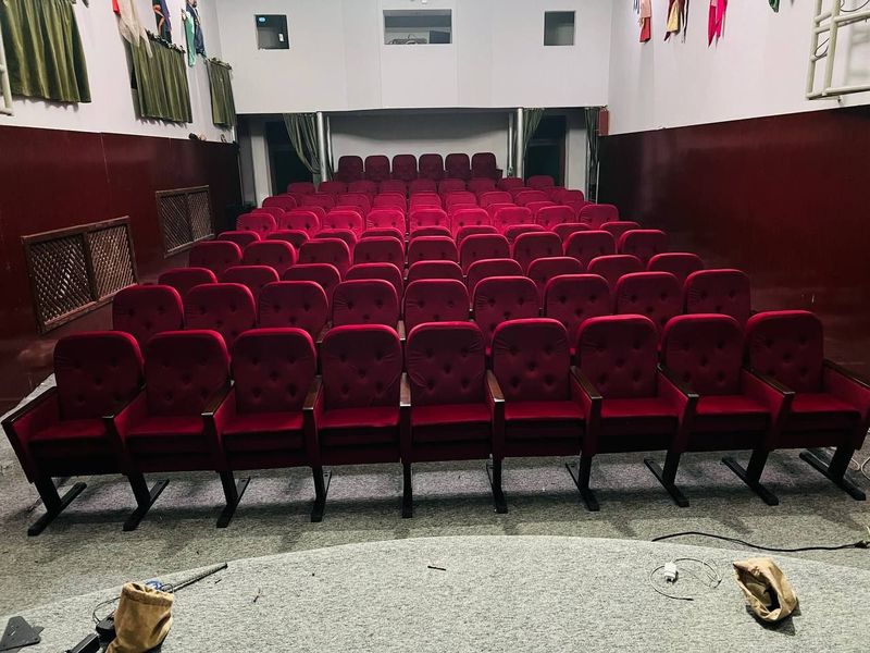 Театральный кресло для активного зала Театральный кресло для активного зала