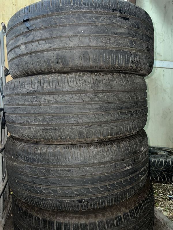 235/50/19.Nomi:GOODYEAR 235/50/19.Nomi:GOODYEAR