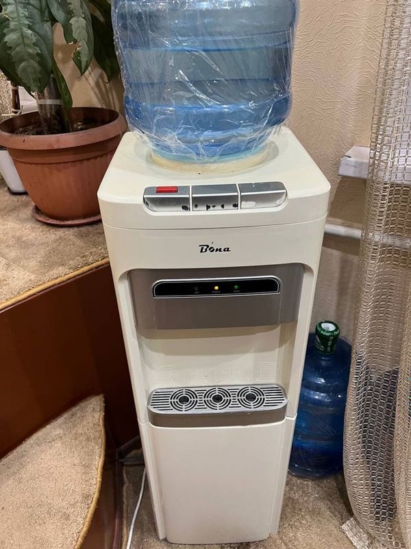 Кулер для воды Bona (с холодильником) по хорошей цене