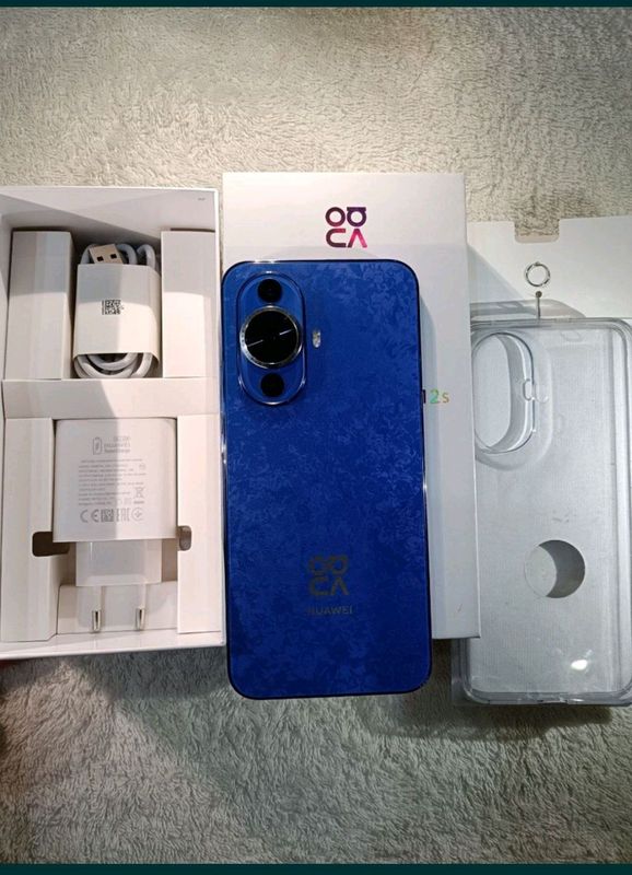 Huawei nova 12 s Huawei nova 12 s
