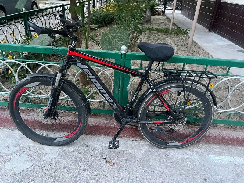 Velosiped sotiladi Velosiped sotiladi