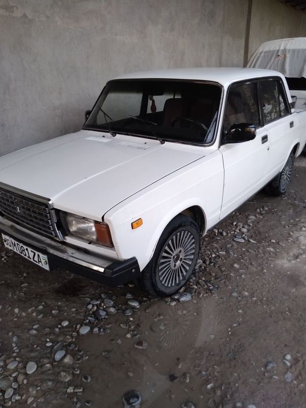 2107 sotiladi 2000 yil mator 03ga07 holati yaxshi 2107 sotiladi 2000 yil mator 03ga07 holati yaxshi