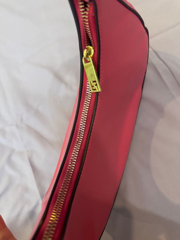 Fendi sumka Fendi sumka