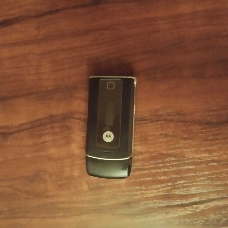 Продам телефон Motorola