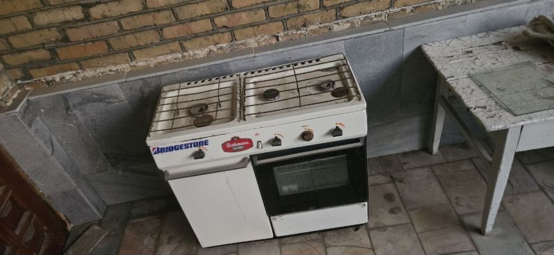 Gaz plita sotiladi 480.000 sum Gaz plita sotiladi 480.000 sum