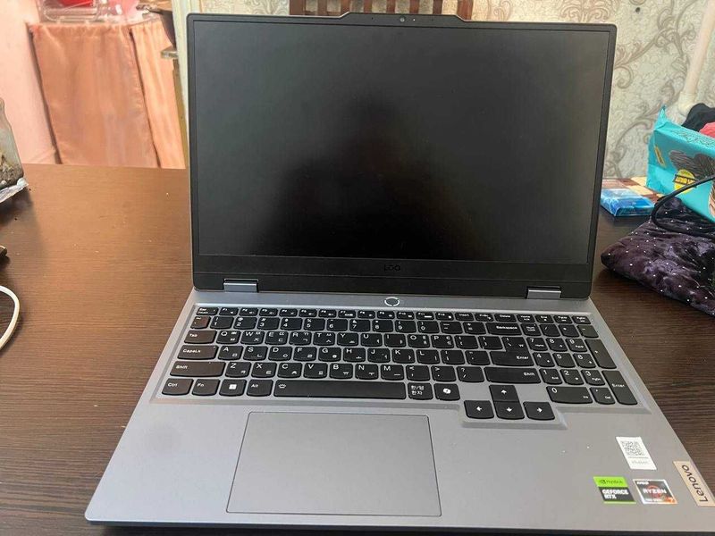 Ноутбук Lenovo LOQ Gaming 15ARP9 Ноутбук Lenovo LOQ Gaming 15ARP9
