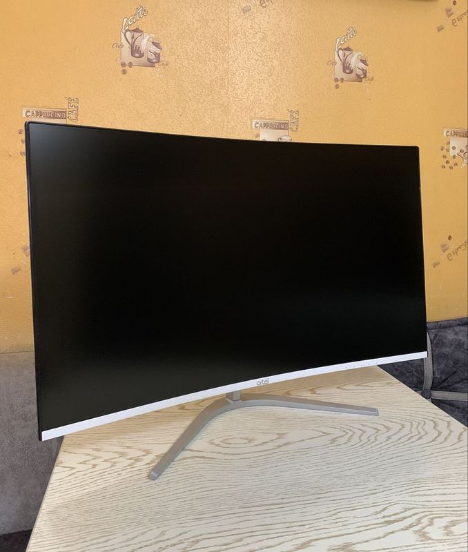 Монитор ARTEL игровой 32 дюйма 165 Hz