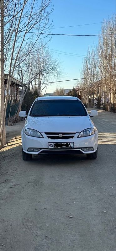 Chevrolet Gentra с гарантией