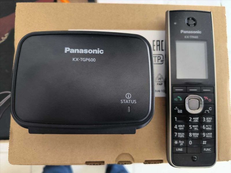 SIP-телефон Panasonic KX-TGP600RU (база + трубка) - Почти новый! SIP-телефон Panasonic KX-TGP600RU (база + трубка) - Почти новый!