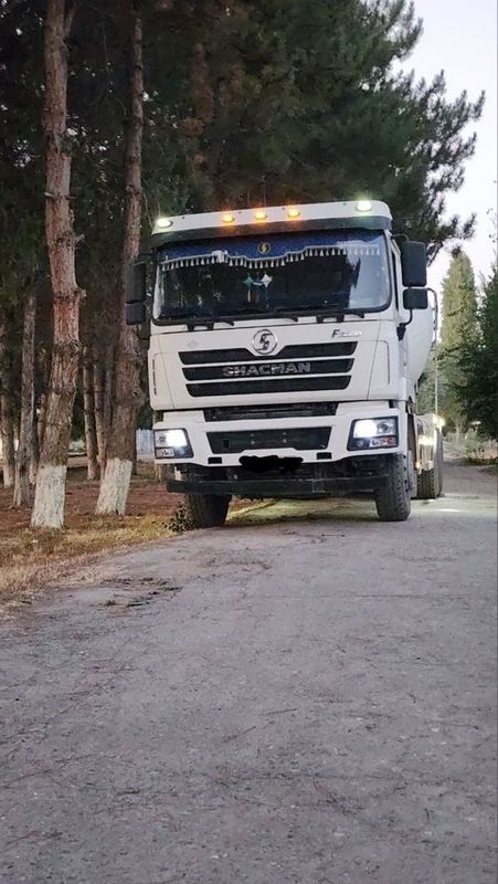 shacman chakman howo sotiladi narxini keliwamiz