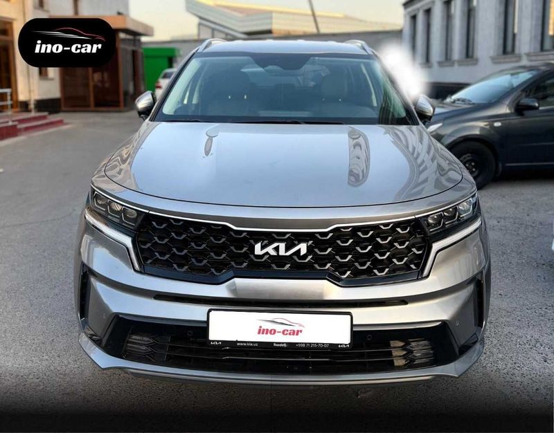 KIA SORENTO - 2022 yil - 16,000km - srochniy sotiladi