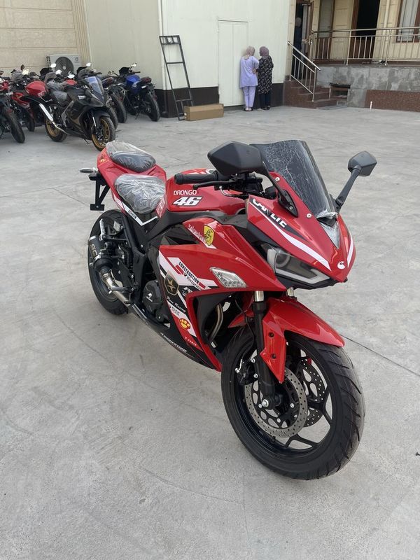 Moto Yamaha r3 200kub kreditga beramz