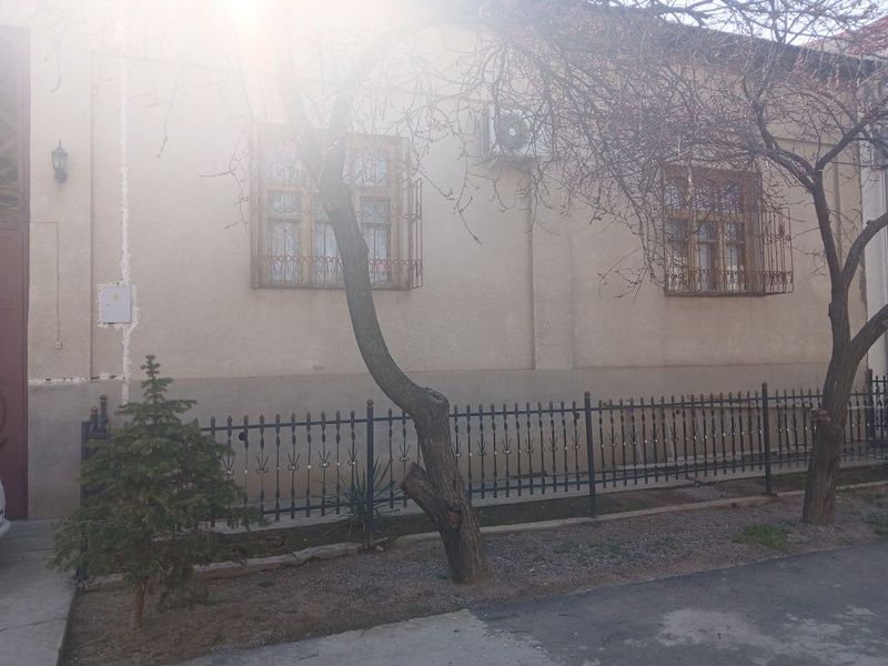 Продается Дом Амир Темур махалля. Продается Дом Амир Темур махалля.
