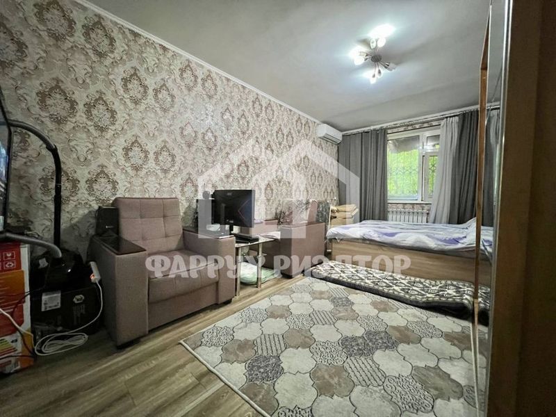 1/3/5 Буюк Ипак Йули Балкон 2х3 1/3/5 Буюк Ипак Йули Балкон 2х3