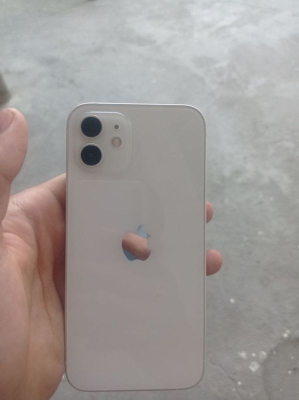 Iphone 12 ideal. Iphone 12 ideal.
