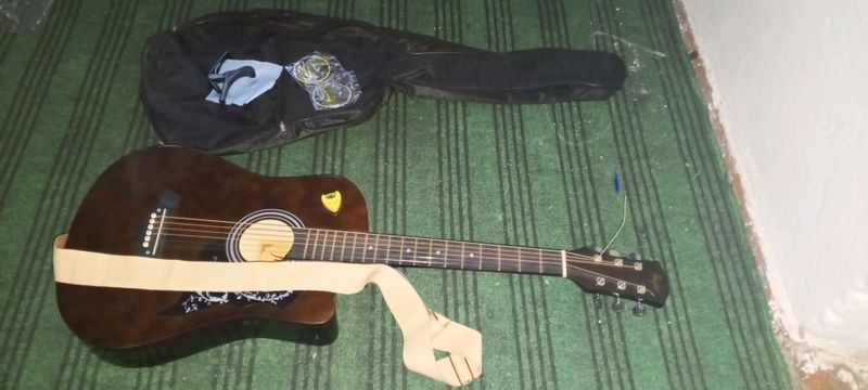 akustik gitara 🎸 akustik gitara 🎸