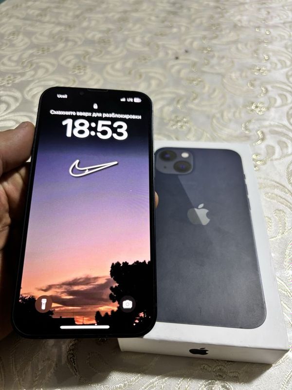 Iphone 13 продается срочно состояние новой