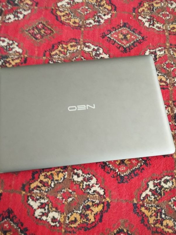 Core i5 NEO noutbuk