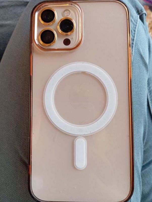 Iphone 12 pro max gold