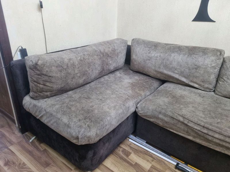 Продам диван б/у в хорошем состоянии Продам диван б/у в хорошем состоянии