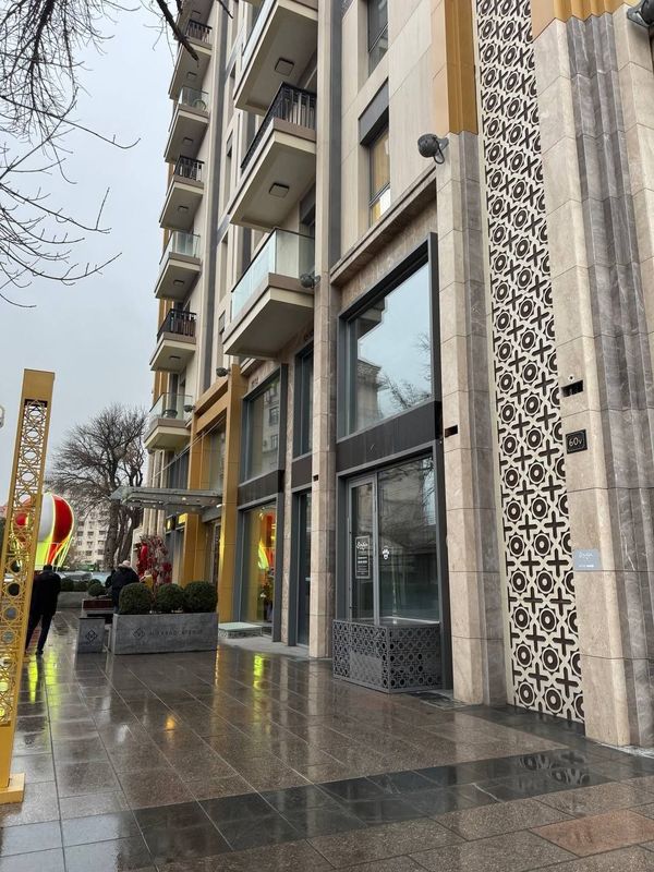 Коммерческая недвижимость. Площадь 400 м²+300м² терраса Коммерческая недвижимость. Площадь 400 м²+300м² терраса