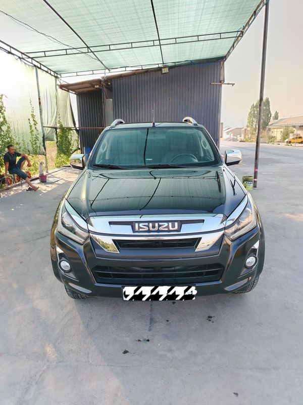 Isuzu Dmax срочно сотилади Isuzu Dmax срочно сотилади