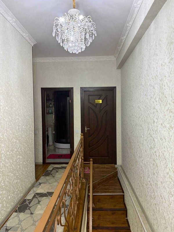 Квартира сотилади против машина базар дороги 300 метро 5/1-0/4 144м2 Квартира сотилади против машина базар дороги 300 метро 5/1-0/4 144м2