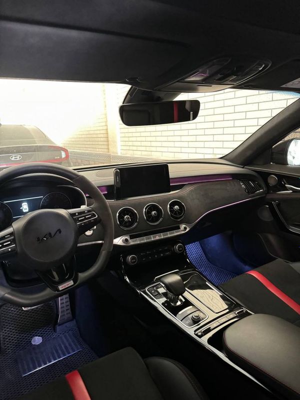 Kia Stinger supercar