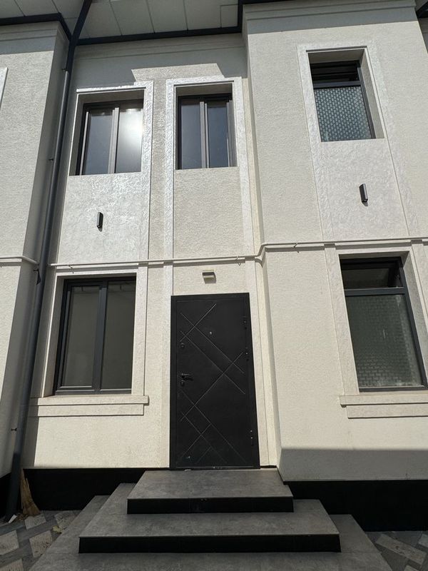 Продается новый Townhouse Мирзо Улуг’бекский район Карасу-6 Корасув-6