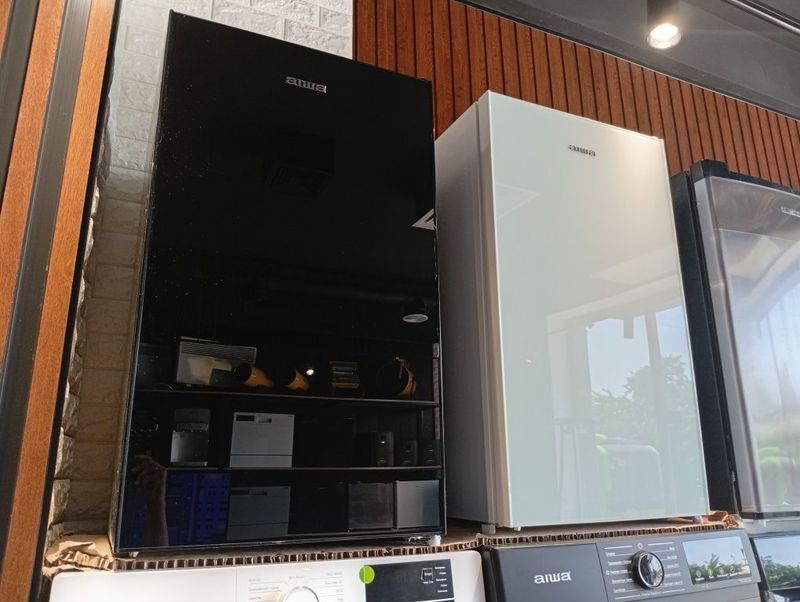 Mini holadilnik Aiwa 90 litr Mini holadilnik Aiwa 90 litr