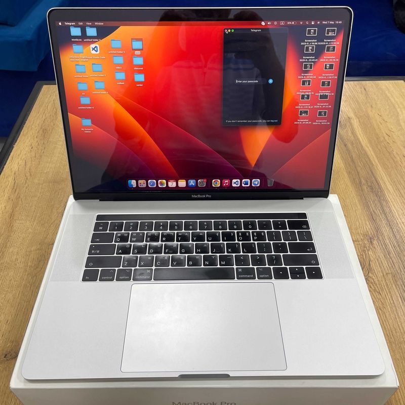 Macbook Pro 15inch 16/512GB 2018 core i7 IELTS o'qiyotganlar uchun Macbook Pro 15inch 16/512GB 2018 core i7 IELTS o'qiyotganlar uchun