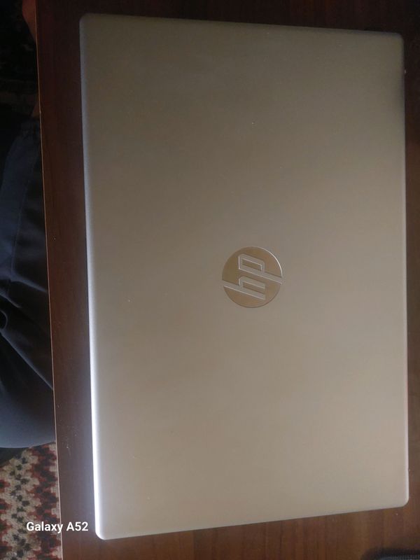 hp i3 xotira 128 xolati yangi karop/dak bor