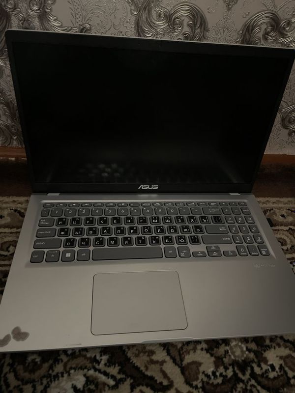 Noutbuk Asus ofisnoy sotiladi Noutbuk Asus ofisnoy sotiladi