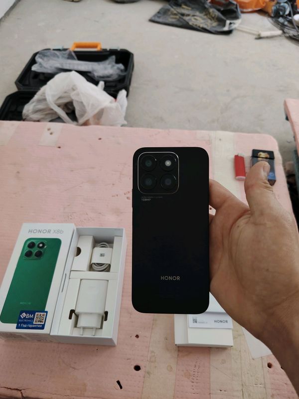 Honor x8b Honor x8b