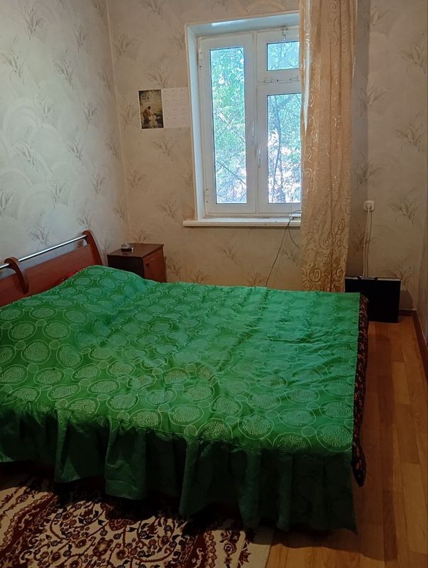 Сдаётся комната Буюк ипак йули (горького) Сдаётся комната Буюк ипак йули (горького)