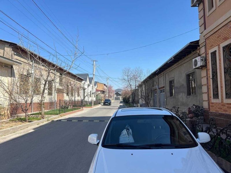 V768 ПРОДАЕТСЯ_ДОМ Ул Жарарик Ипакчилик Махалла 6,4 соток Фасад: 11х52