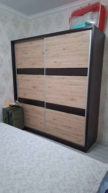 Продаётся спальный гарнитур Продаётся спальный гарнитур