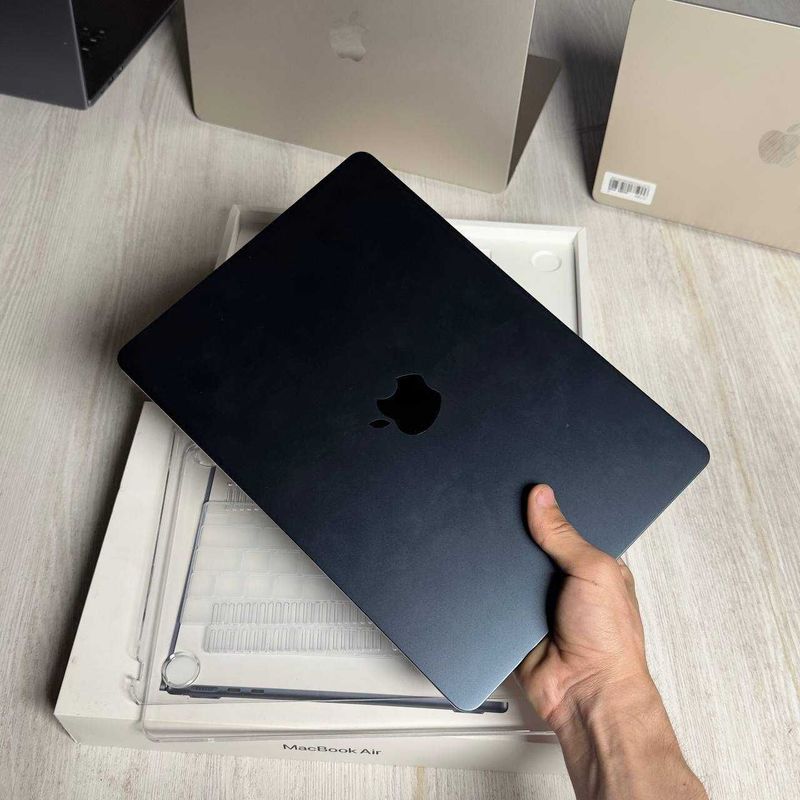 MacBook Air 2024 M3, 8/256 GB, batareya 100% Full box - Chehol bonus! MacBook Air 2024 M3, 8/256 GB, batareya 100% Full box - Chehol bonus!