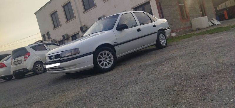 Opel vectra sotiladi Opel vectra sotiladi