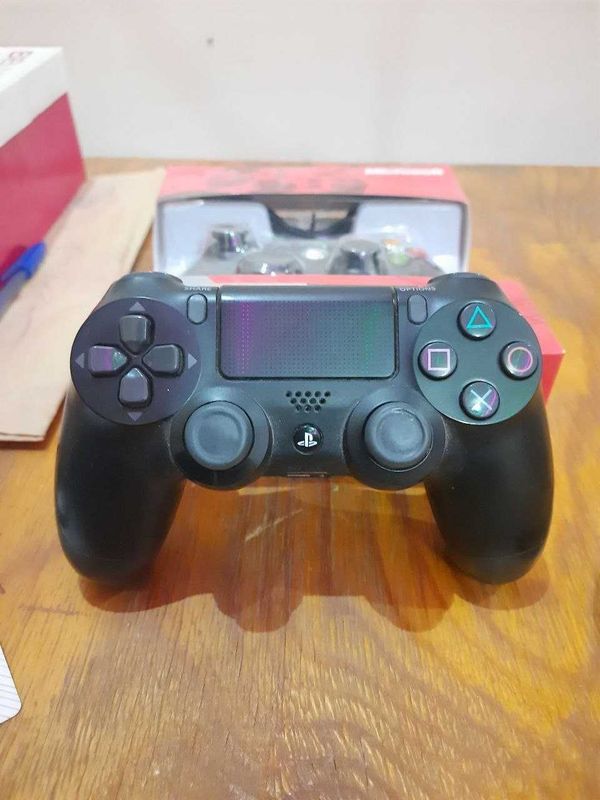 Оригинальные джойстики для Playstation 4 Оригинальные джойстики для Playstation 4