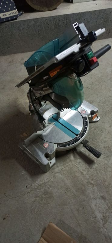 Makita LH1040