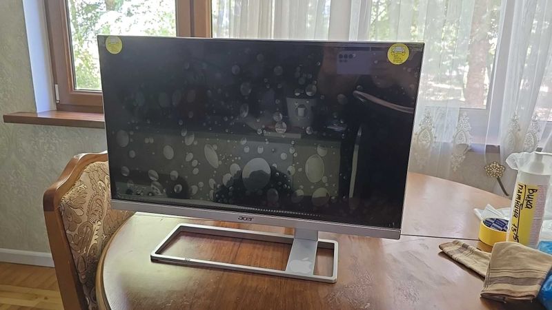 Продаю 4К-монитор Acer S277HKwmidpp Продаю 4К-монитор Acer S277HKwmidpp