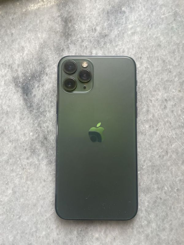Iphone 11 pro 300$. kelishamiz Iphone 11 pro 300$. kelishamiz